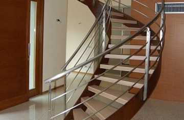 semi-spiral staircase 3