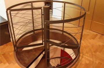 Spiral staircase regular 1