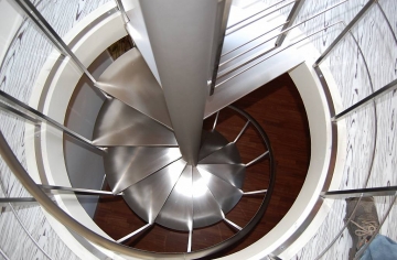 Spiral staircase regular 6