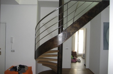 semi-spiral staircase 1